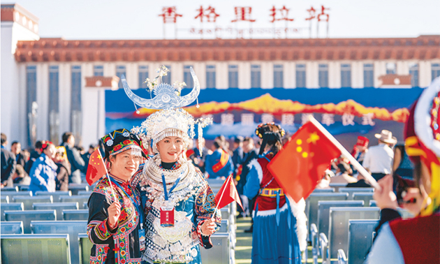 以鑄牢中華民族共同體意識為主線加強(qiáng)和改進(jìn)黨的民族工作